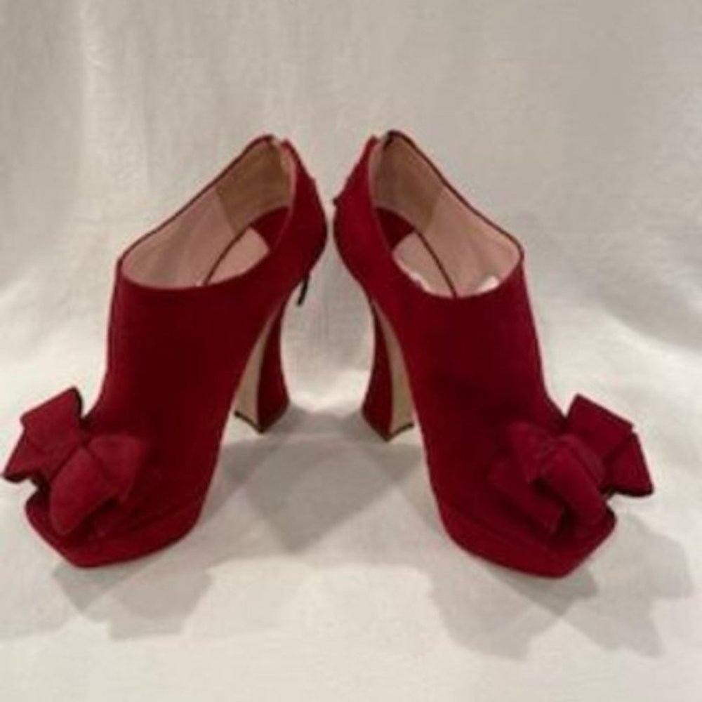 *Markdown* Miu Miu Cherry Red Suede Open Toe Bow Zipper Back Booties Siz…